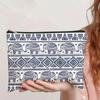 New Canvas Makeup Bag for Women Lightweight Zipper Closure Toiletry Bag Multifunctional Portable Storage Bag Travel Organizer