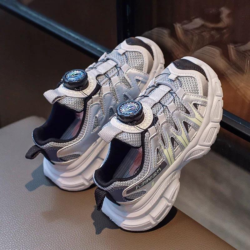 Klučičí boty tenisky jaro 2025 nové dětské otočné knoflíky tátovy boty střední starší kluci prodyšná síťovina