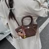 Niche Versatile Crossbody Work Bag - Retro Pleated Women's Handbag, New Fashion 2025