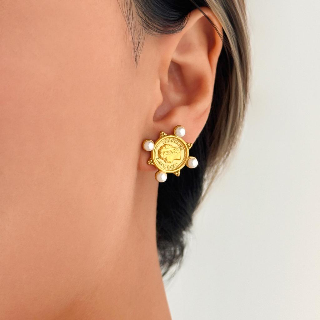 18K Gold Plated Titanium Pearl Portrait Stud Earrings for Travel and Vacation