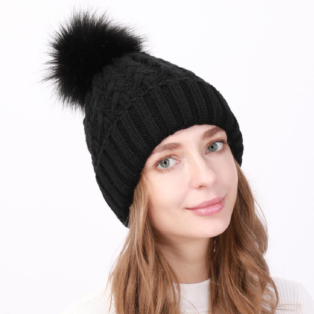 New European and American Fleece and Thickened Woolen Hat A Fashionable Outdoor Cold Proof and Warm Knitted Hat for Women In Autumn and Winter