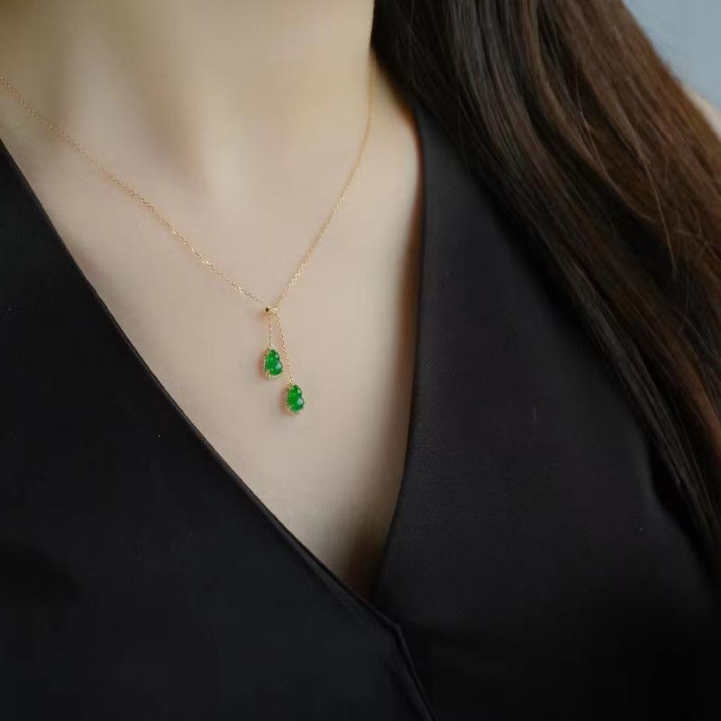 Natural Jade Chalcedony Green Double Gourd Pendant Light Luxury And High Quality Vintage Necklace Clavicle Chain Banquet Jewelry