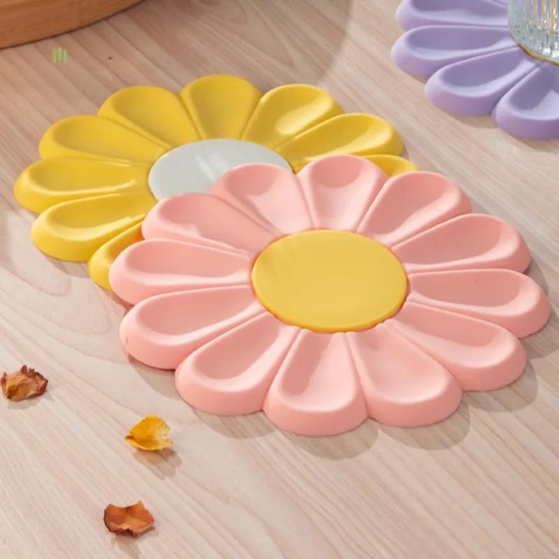Heat Resistant Silicone Mat Drink Cup Coasters Non-slip Pot Holder Table Placemat Kitchen Accessories Coasters Flower Mat