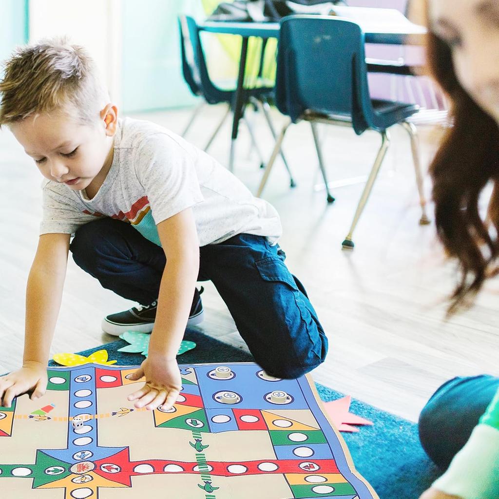 Mata do gry w Chińczyka z plastikowymi pionkami dla dzieci - Edukacyjny zestaw dywaników do gry