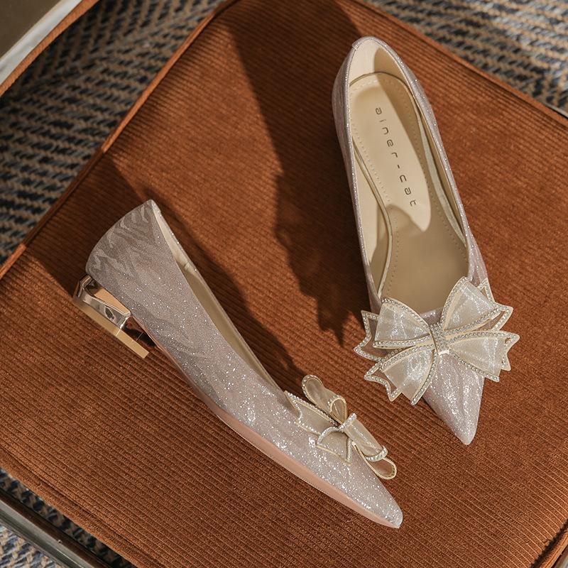 210-1 Flat Single Shoes Women's 2025 New Pointed Crystal Wedding Shoes Rhinestone Bow Thick Heel Shallow Mouth Bridesmaid Shoes