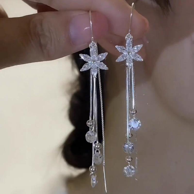 Xiaohualiu Ice Flower Su Earrings Women s New Light Luxury Earrings Temperament Versatile Long Tide Earrings серебряный