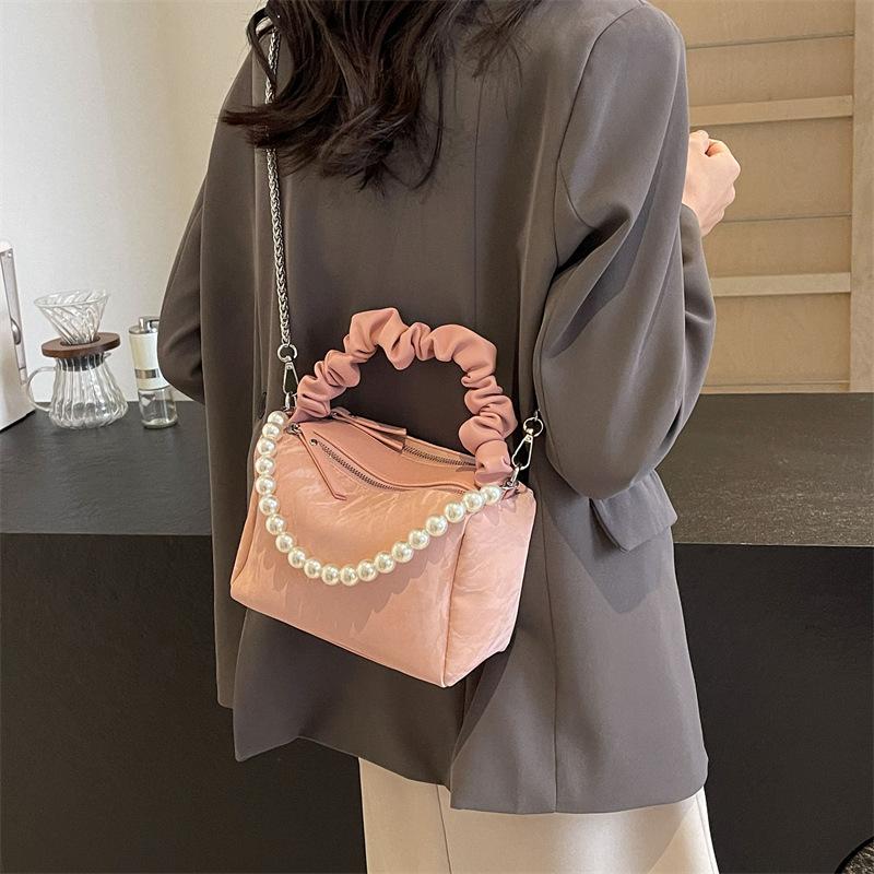 Autumn and Winter New Bag Women's Fashion Shoulder Messenger Bag Texture Beaded Candy Color Casual Square Bag
