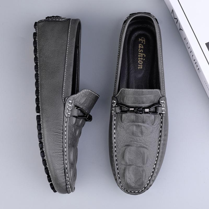 

Men s shoes 2025 summer new crocodile pattern lazy beanie shoes men s British style high-end casual leather shoes 47 сірий колір