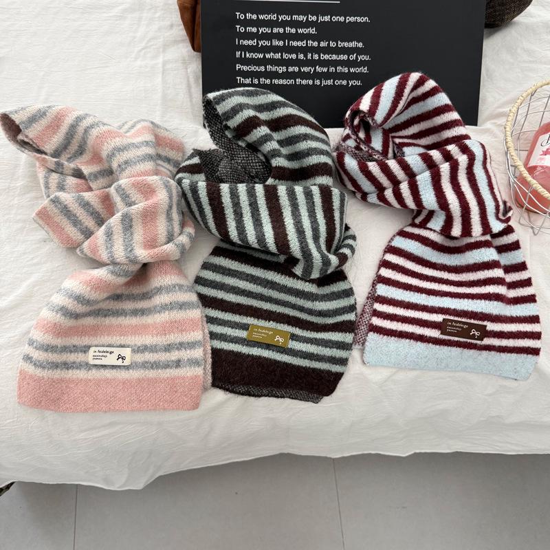 Colorful Striped Korean Style Scarf: Warm, Windproof Autumn & Winter Accessory for Students