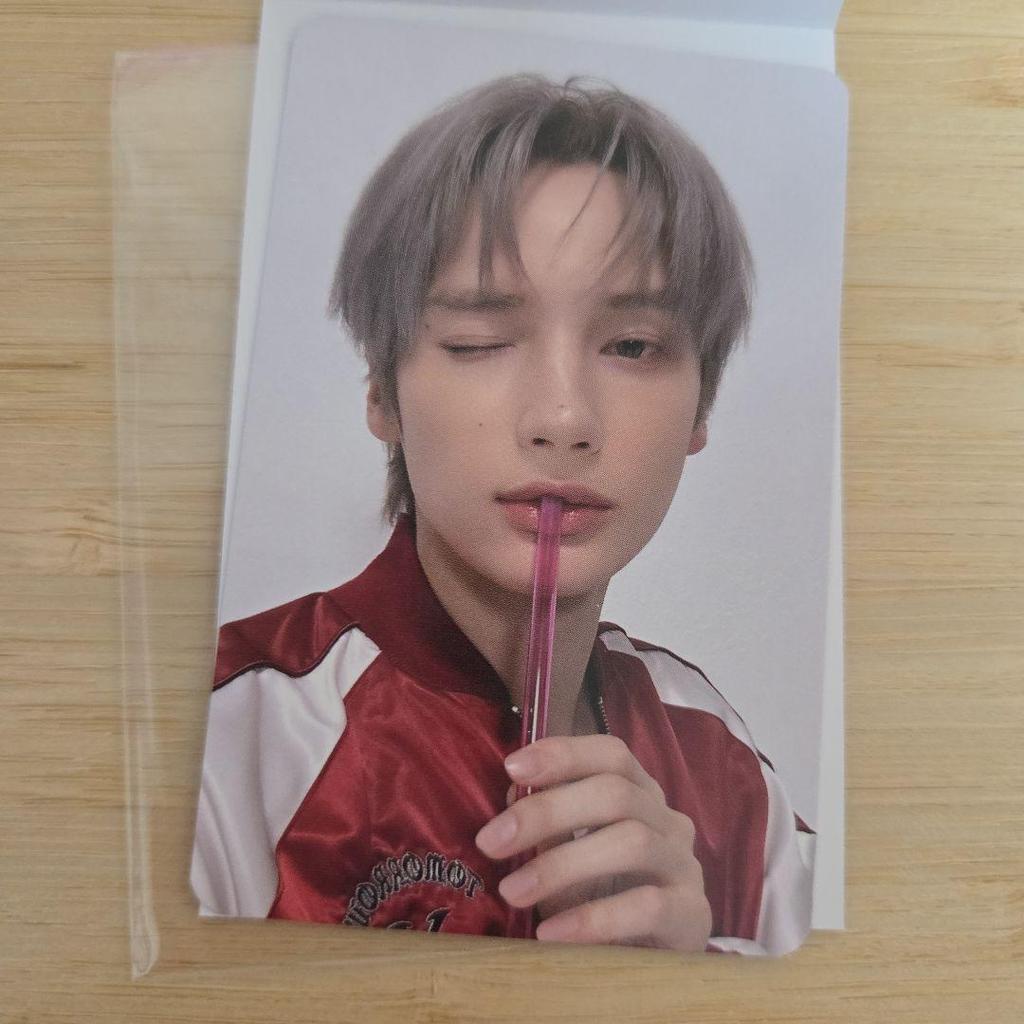 Used TXT VR Benefit Photocard Straw Repeat Hueningkai