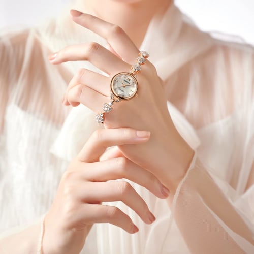 Women's Analog Bracelet Watch with Seashell Case, 3ATM Water Resistance, Sparkling Diamond Heart Strap, Cute and Stylish Rose Gold Watch, Fashion Watc