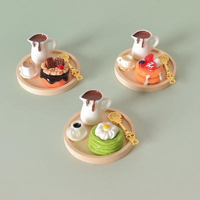 Mini Bebek Evi Yiyecek Oyun Seti, Minik Pankek ve Kahve Tepsisi Dekorasyonu, Şurup Sürahili Sahte Tatlı Modeli, DIY Diorama Sahnesi Aksesuarları