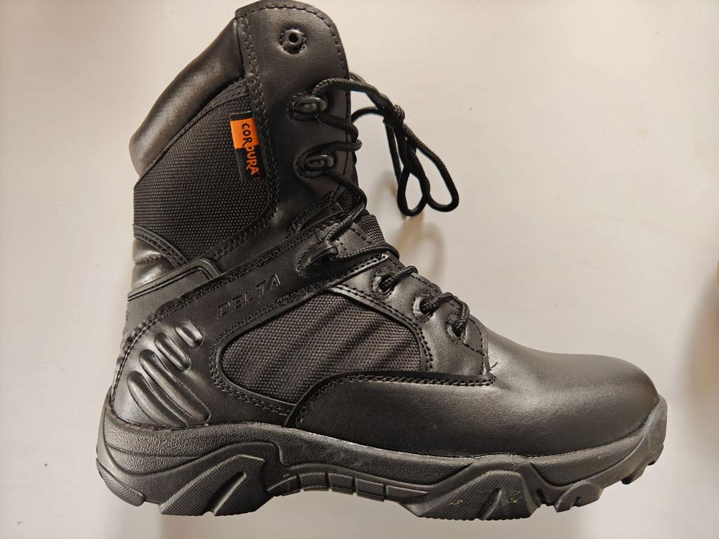 Outdoor Kampftraining Herren Sneaker Dicke Sohle Rutschfest Bergsteigen Reisen Freizeit Laufschuhe Zapatos Para Hombres