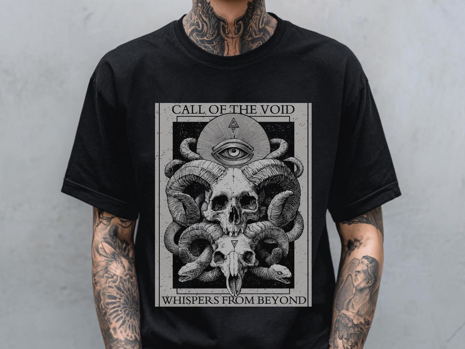 Occult Bull Skull Comfort Colors T-Shirt, Death Tarot Card Goth Graphic Shirt, Edgy Alternative Grunge Punk Shirt, Dark Streetwear T-Shirt M