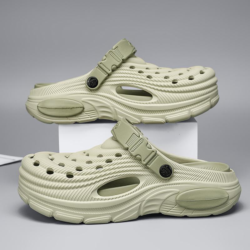 Fashion Clogs Men Sandals Lightweight Breathable Slip-On Sandals Non-Slip Water Shoes for Summer Beach Sandals