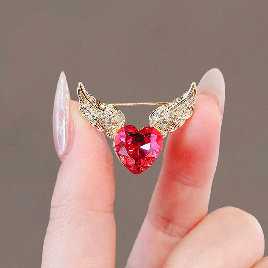 Cute love angel wings brooch high sense niche women's clothes accessories pin suit corsage accessories