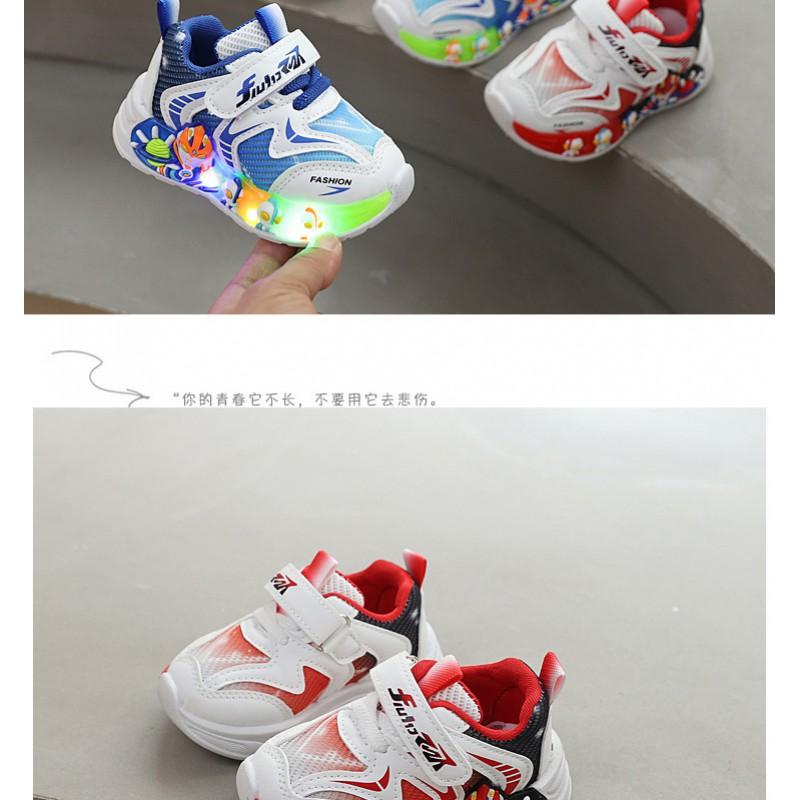 Kids Light-Up Cartoon Sneakers Boys Girls Breathable Mesh Upper Non-Slip PVC Sole Fall Outdoor Walking Shoes