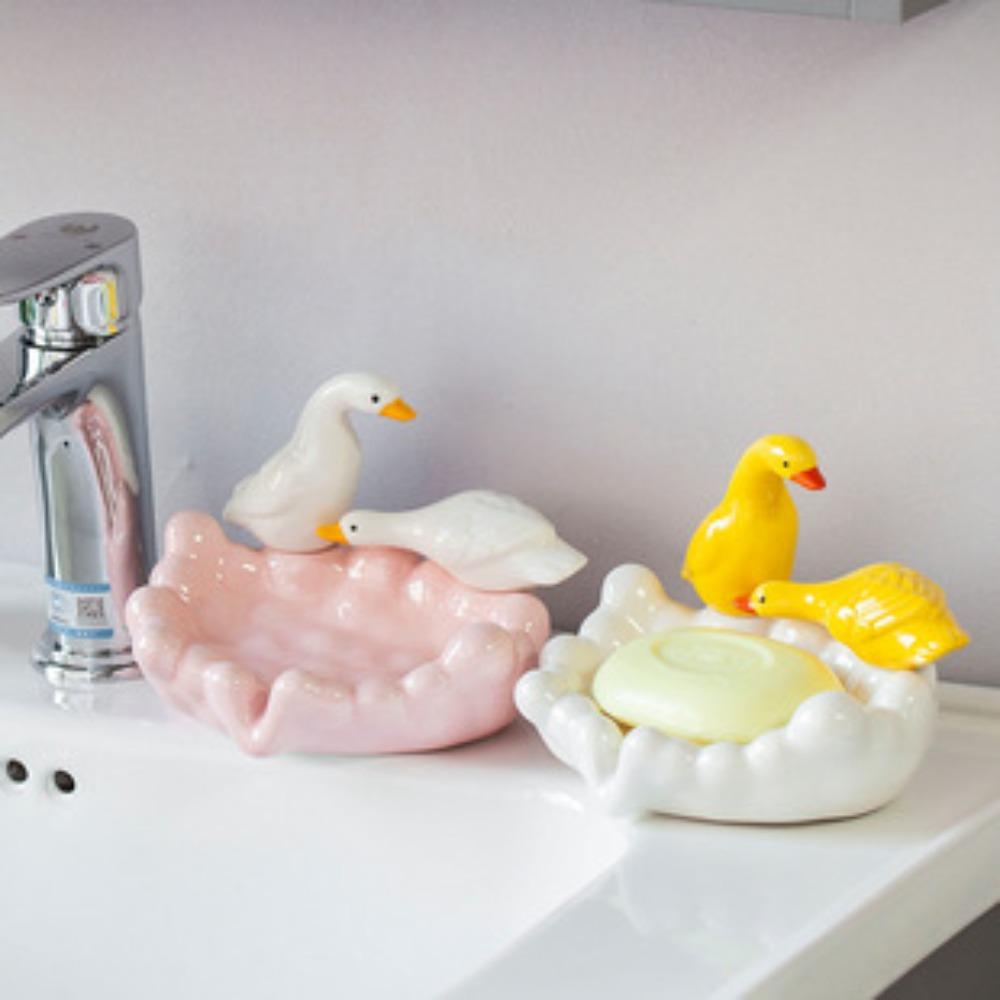 Ceramic soap box creative cute bathroom household soap dish holder anti-water sink soap box