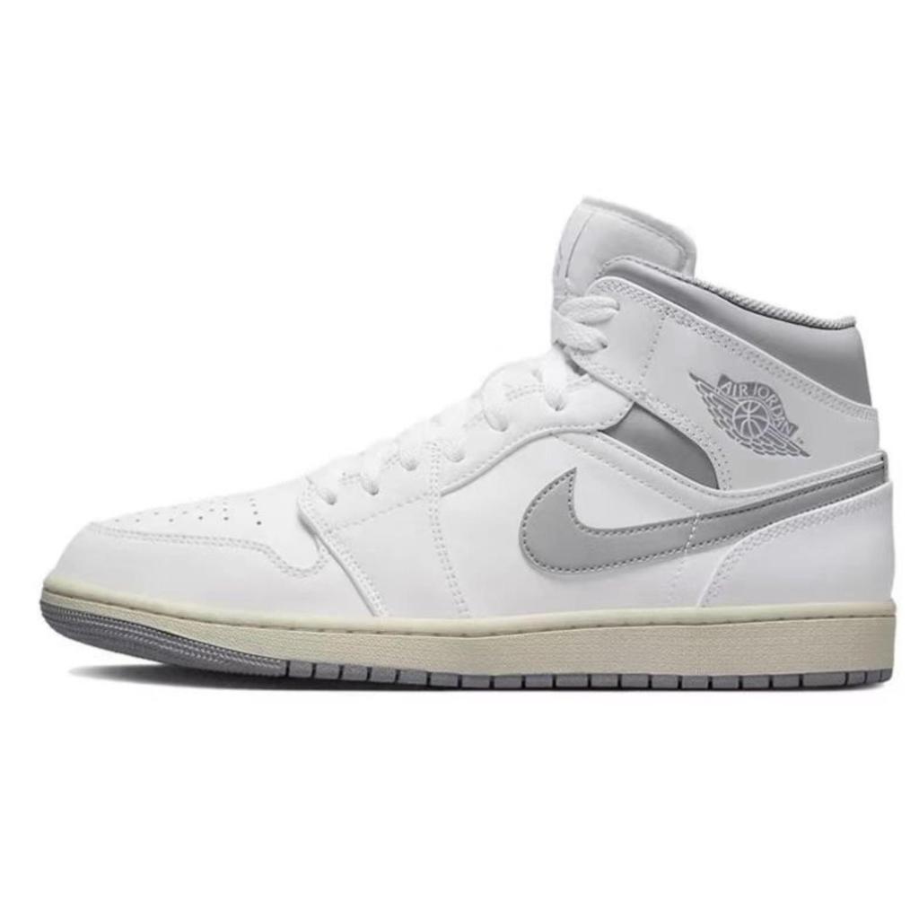 Jordan Air Jordan 1 Trendy Versatile Mid top Vintage Basketball Shoes Men's Blue Pink Gray 554724-135(Team39-AMY72)