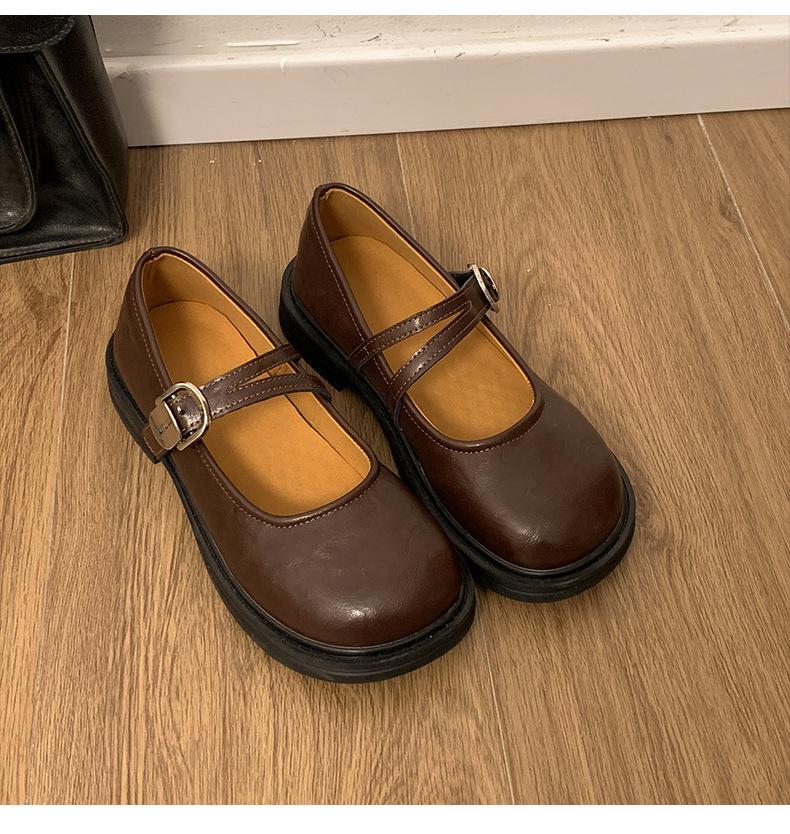 

Новые ретро туфли на плоской подошве 40 коричневый