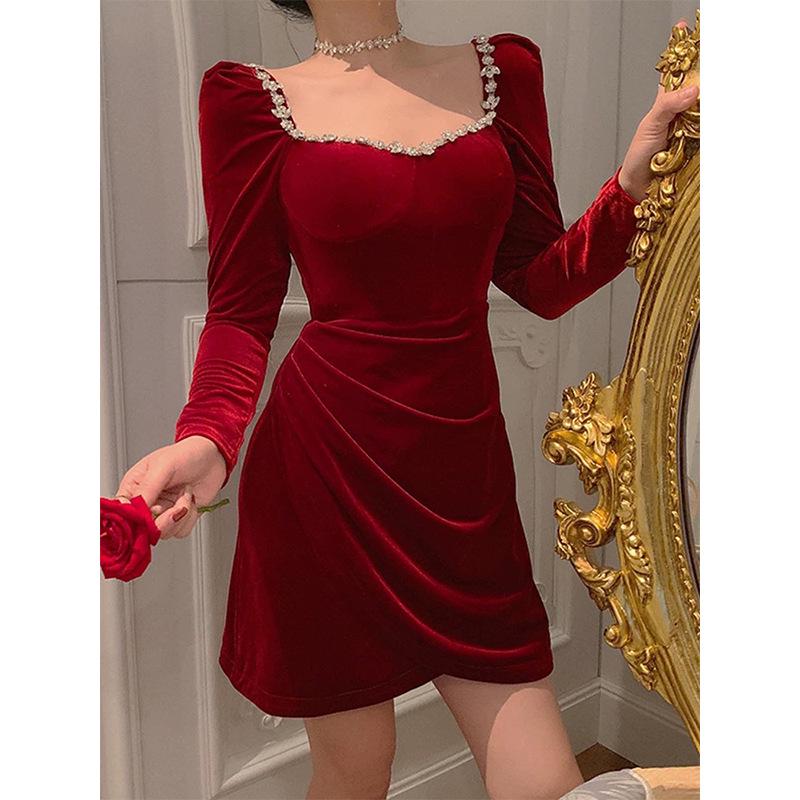 

Элегантное бархатное черное вечернее платье - французский стиль для женщин M вино красного