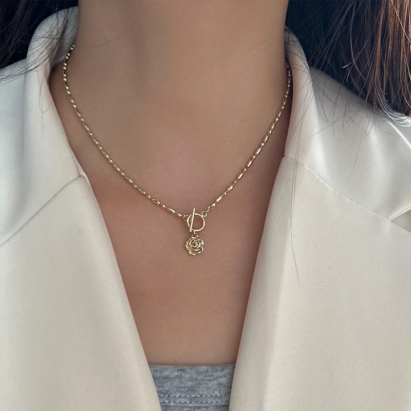 Simple Temperament Golden Beanie Necklace Female