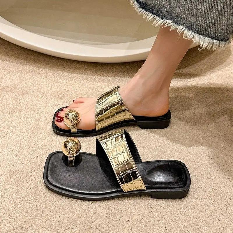 Fashion Metal Decoration Flat Slides Unique Designer Luxury Women's Slippers and Ladies Sandals On Promotion Korea Style Original Shoes