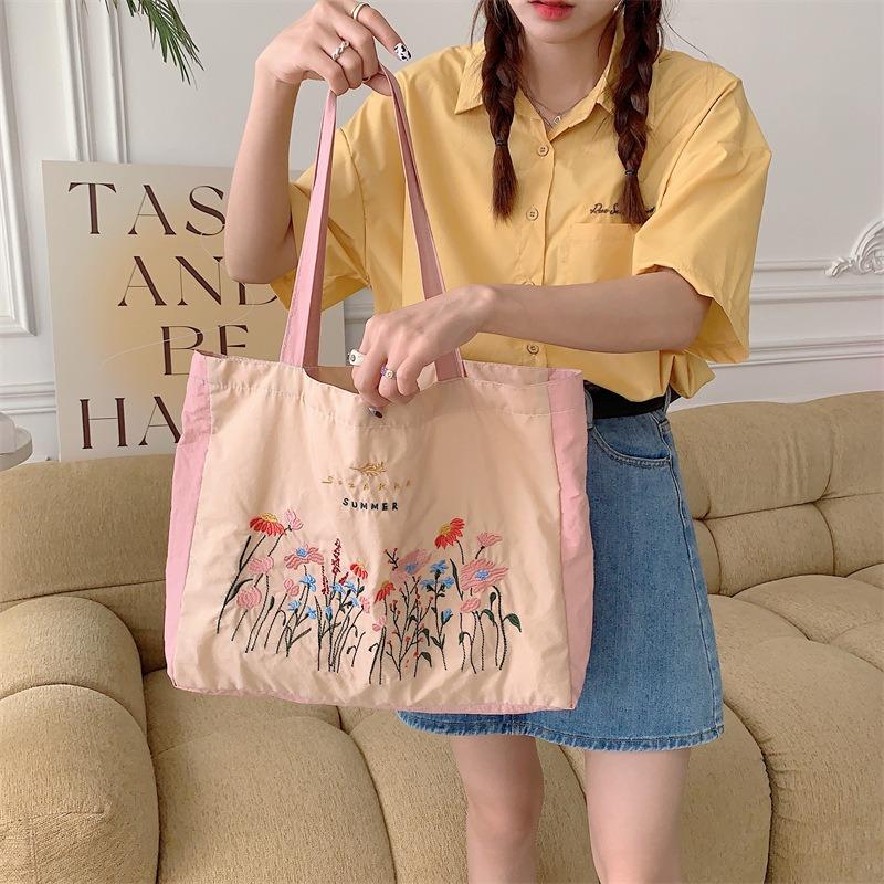 72 Splicing Retro Embroidery Large Capacity Shoulder Bag Cloth Bag Tote Bag Student Class Canvas Bag