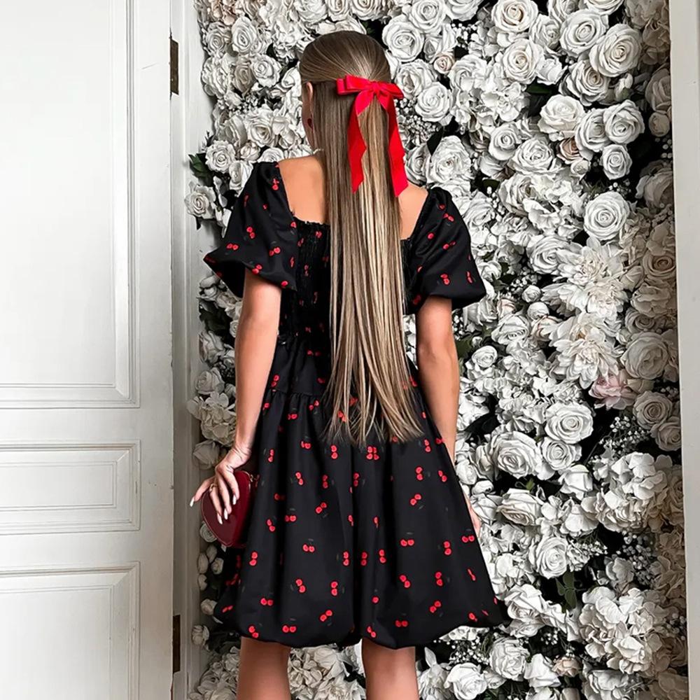 Square neck bubble sleeve dress, new waist skirt in summer in Europe and America, printed short dress
