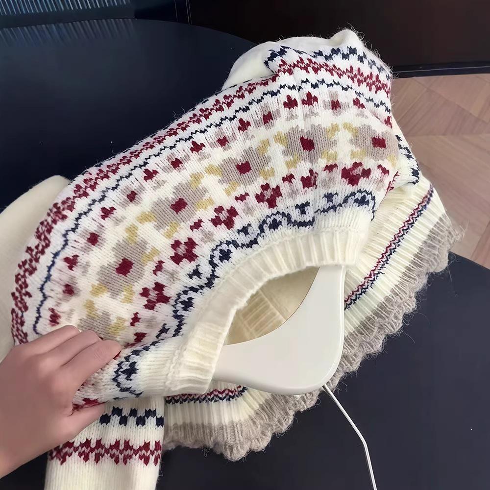 Women's Loose-Fit Knitted Cardigan - Fair Isle Design, Cozy Autumn/Winter Style