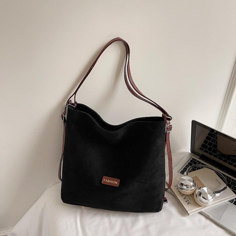 Fashion casual tote bag women's 2025 autumn and winter new Korean version trend versatile large-capacity commuter shoulder bag tide