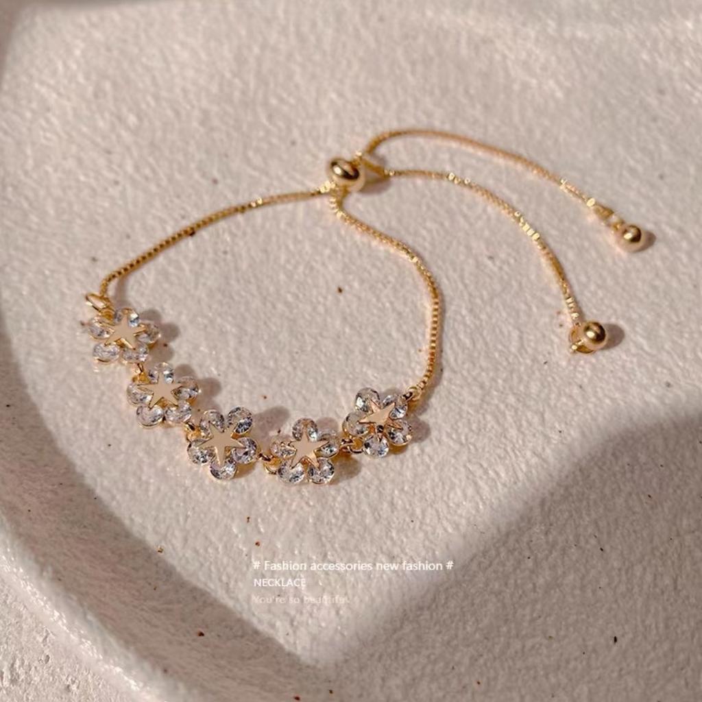 Zircon flower bracelet female Internet celebrity bracelet student Korean version simple niche design personalized hand jewelry