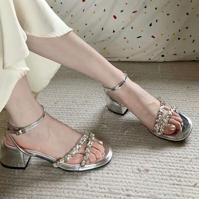 Sandalias de una tira con punta abierta y tacón grueso para mujer, para verano, con pedrería plateada, tacones altos, estilo hada, hermosas y frescas, zapatillas francesas