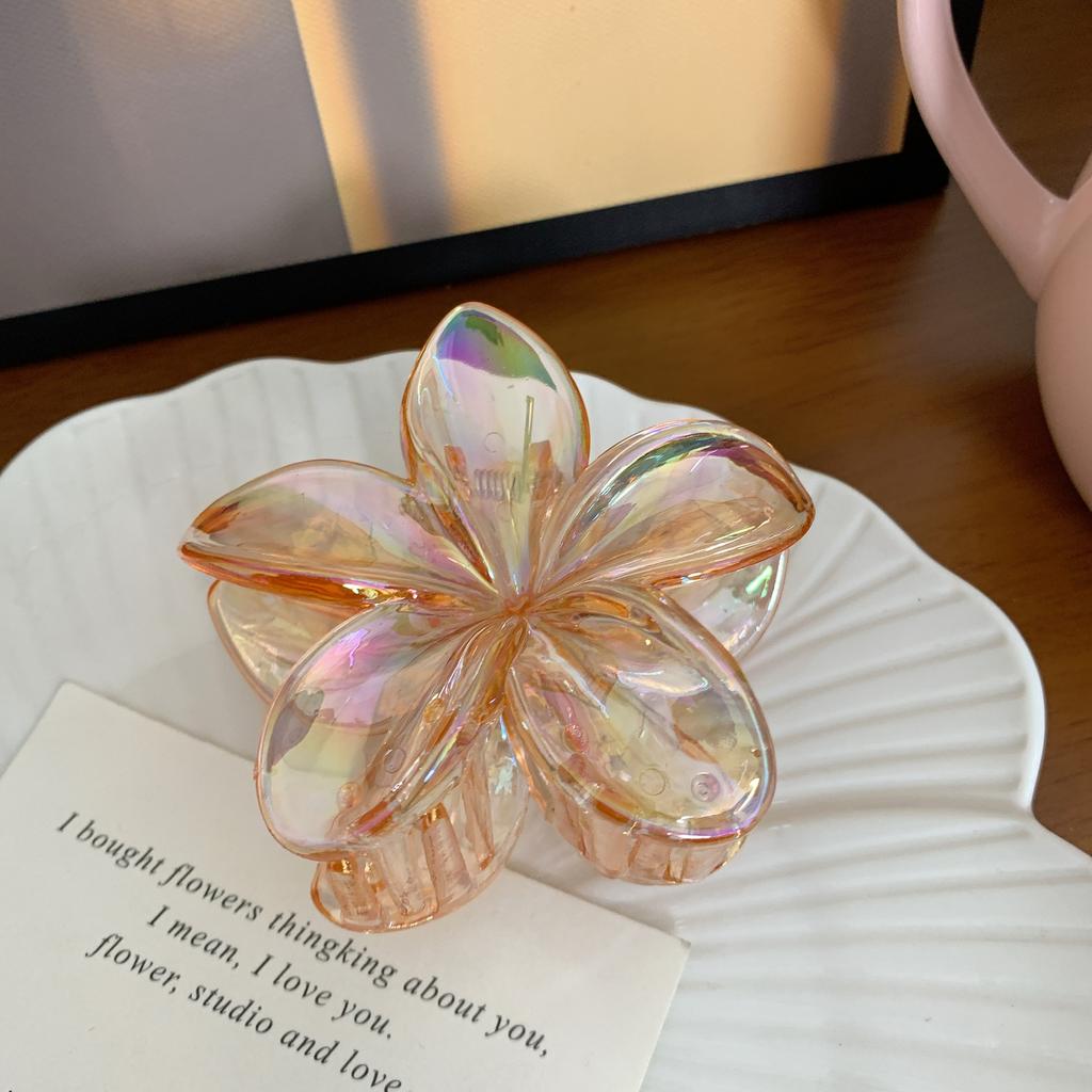 Gradient Frangipani Hair Clips Transparent Color Plumeria Disk Hair Shark Clip Ins Style Sweet Hair Clip Flower Hair Clip