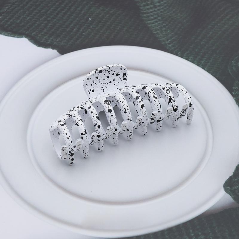 New Large Size Hair Claws for Women Claw Clip Korean Headdress Soild Color Crab Hair Clip Hairpin Fashion Hair Accessories