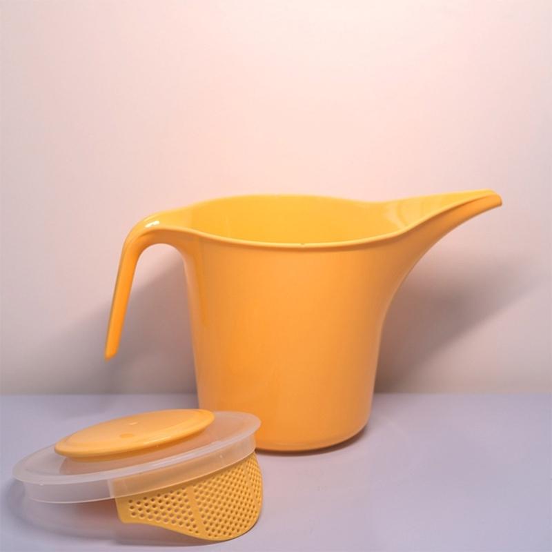 Plastic Measuring Pitcher Pour Cup with Splashs Cover Measuring Mixing Cup for Kitchen Baking Landscaping Watering