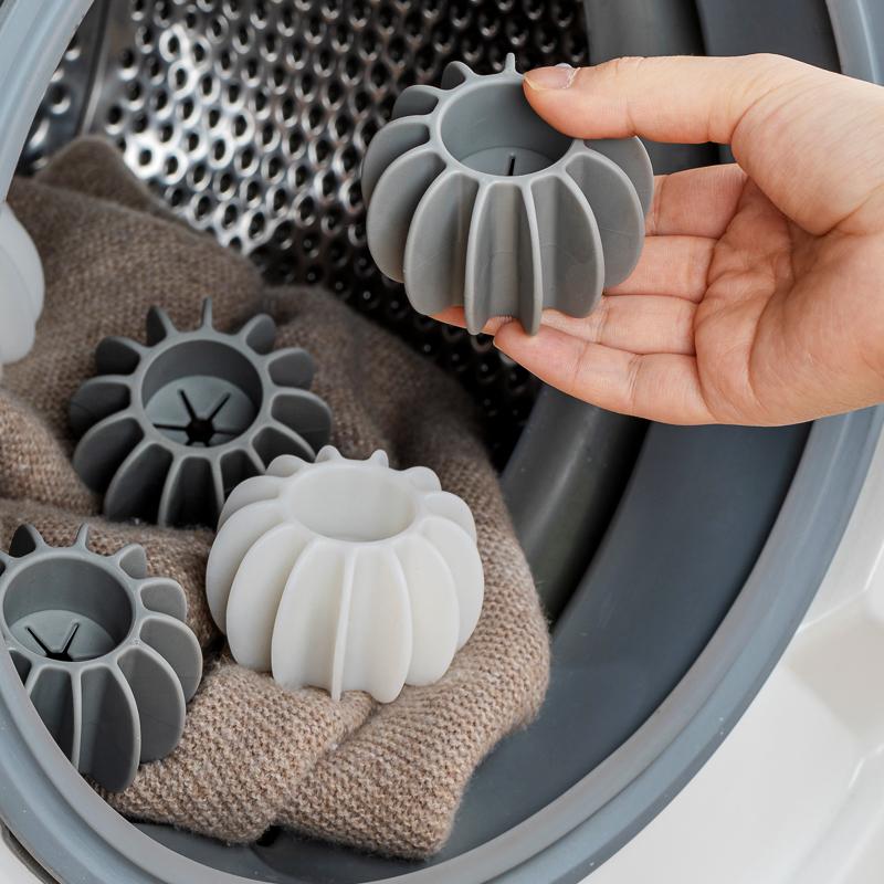 Laundry hair cleaning ball. Laundry ball, stain remover and anti-tangling, pet hair remover, laundry machine cat hair catcher