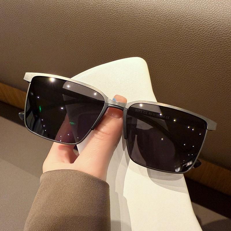 Mens Fashion Square Sunglasses With Protection For Outdoor Driving And Travel