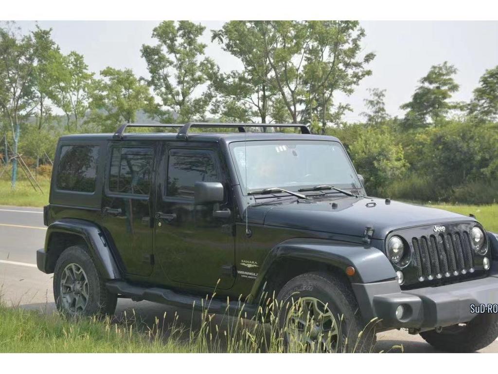 Compatible with Wrangler JK & JL Horizontal Luggage Rack Crossbars.