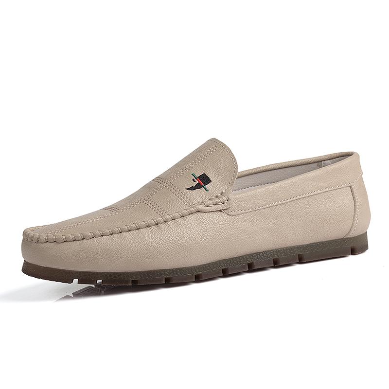 The  Korean-style loafers with beef tendon soles are trendy and breathable for men They are also casual driving shoes 38