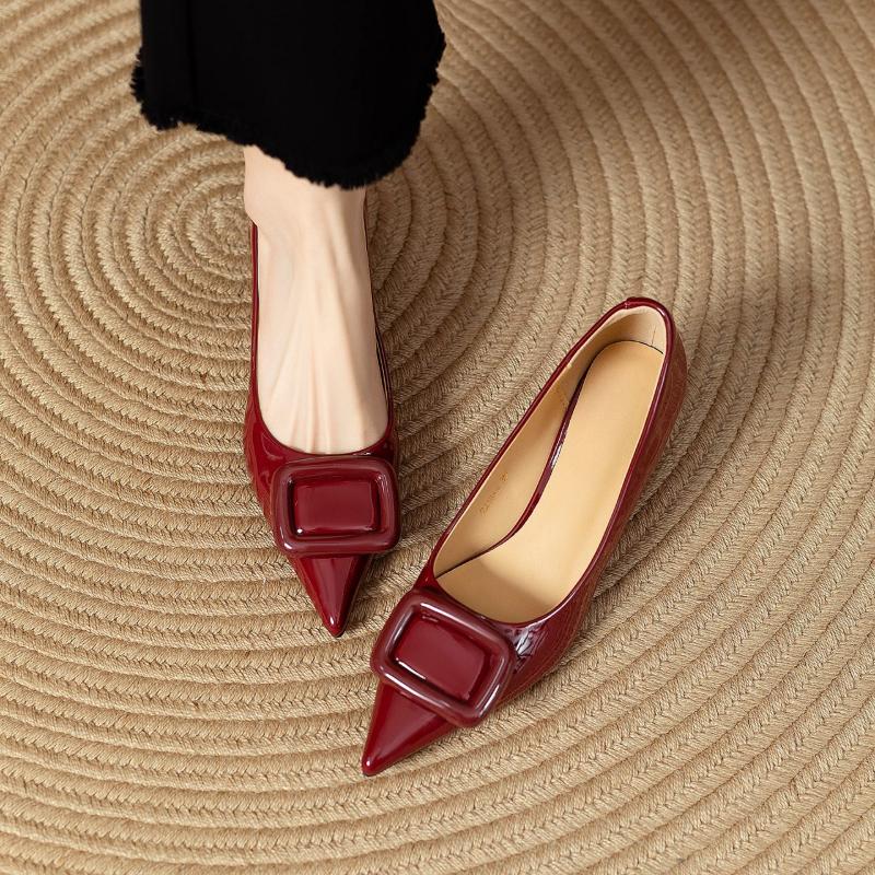 2026 New Spring and Autumn Temperament Single Shoes Pointed Toe Shallow Mouth Metal Square Buckle Slip-on Kitten Heel Shoes