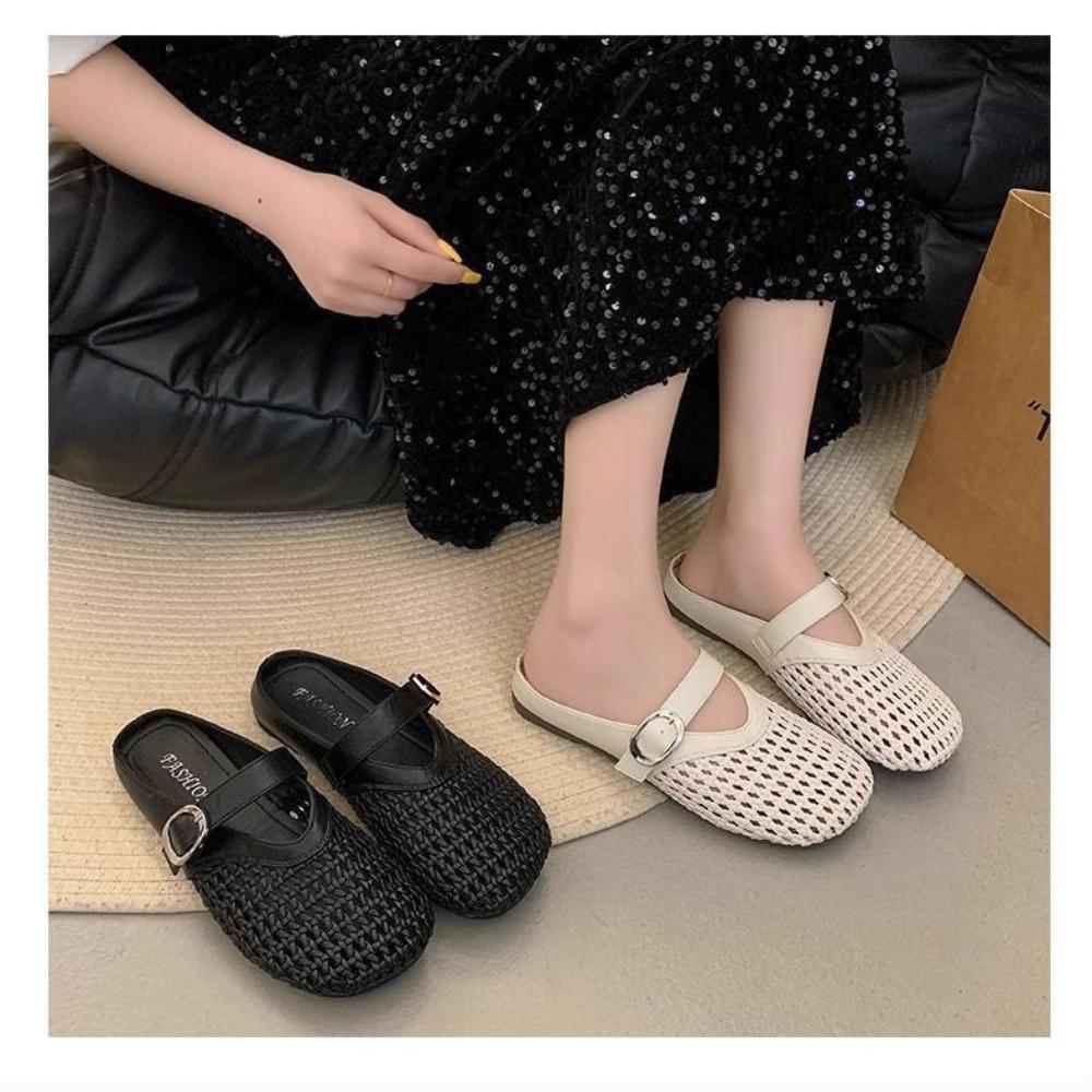 Flat Bottomed Woven Hollowed Out Boken Slippers for Women, Fashionable and Stylish for Outdoor Wear, Cool Slippers with Belt Buckles and Toe Caps