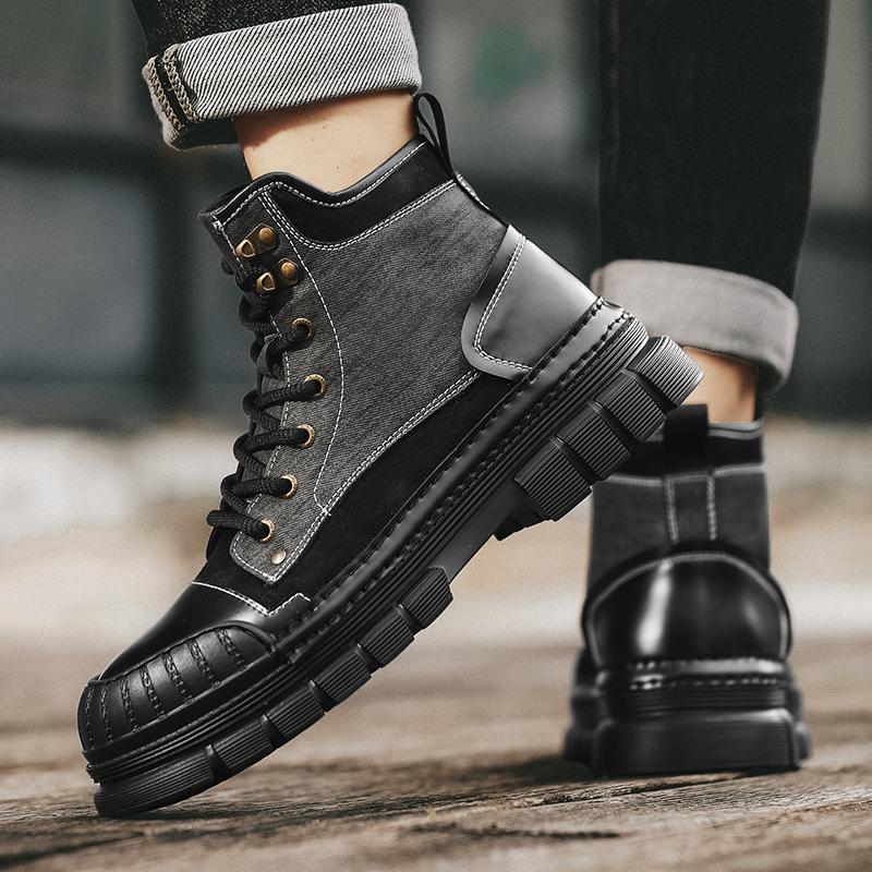 Fashion Outdoor Leather Mens Slip On Boots Platform Shoes Luxury Brand Men Winter Plush Snow Boots Fashion All-match Men Motocross Boots