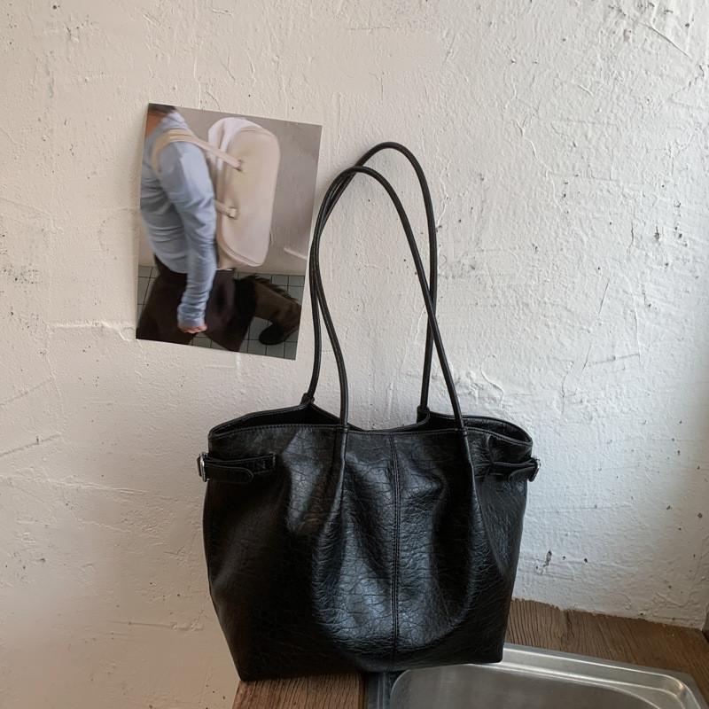 IELGY Fashion Simple Large Capacity Loose Commuter Shoulder Tote Bag