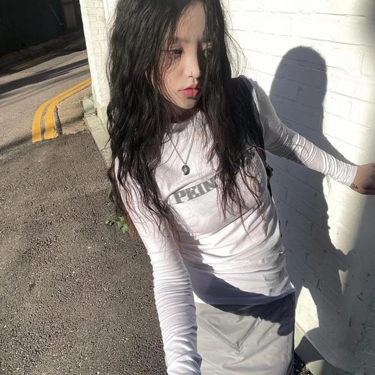 

Футболка с буквенным принтом в стиле гранж, корейская модная футболка с длинными рукавами, винтажные японские тонкие топы в стиле Харадзюку, уличная одежда Kpop Y2k S белый