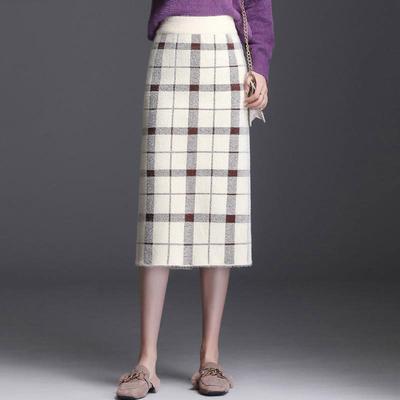 Spring Autumn Winter Women's Plus Size Wind-blocking Warm Skirt Thickened Warm Mid-length Knitted Skirt Comfortable Solid Colour