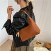 Large Capacity 2025 Spring Personalized Women's Bag Retro Soft Leather Tote Bag Women's Simple Commuter Shoulder Bag