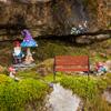 OUNONA Miniature Park Bench Model 3.66 x 2.24 x 1.77 inches Handmade Tabletop Decoration Mini Furniture Dollhouse Accessory Small Garden Bench