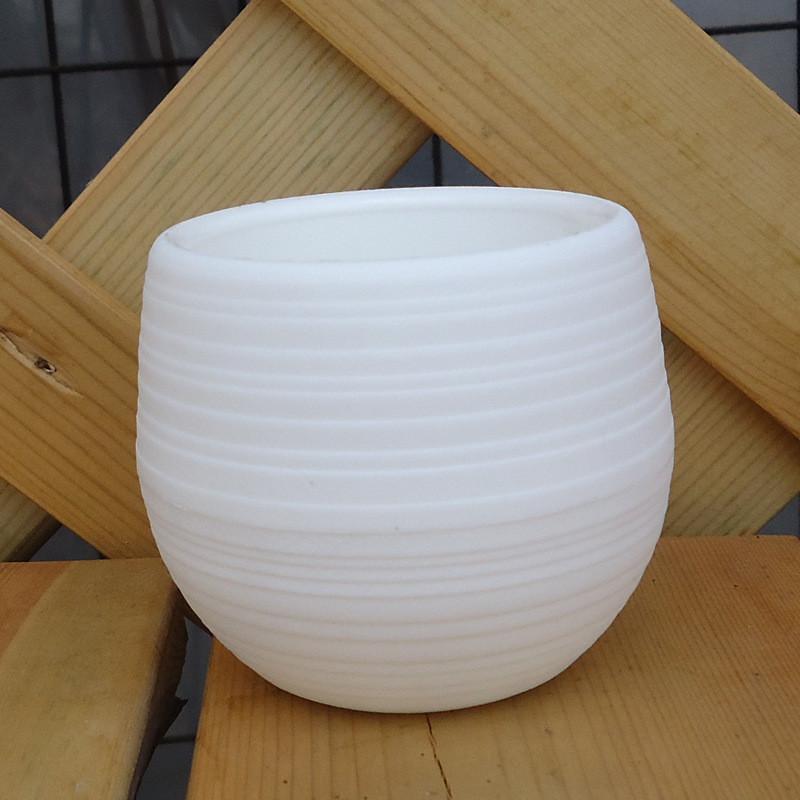 Plastic Flower Pot With Drainage Holes For Indoor Garden And Outdoor Planting
