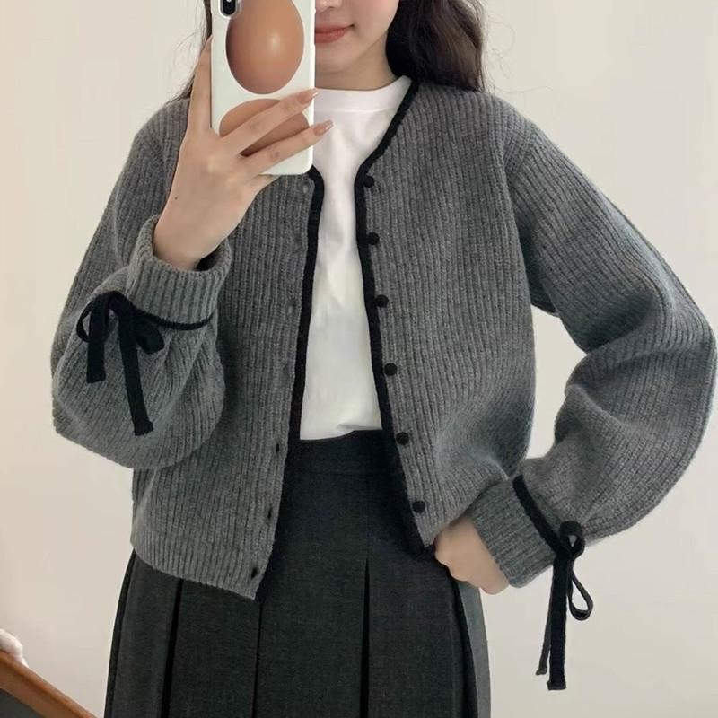 

Ретро високоякісний в язаний кардиган жіночий ранньоосінній осінній светр жіноча куртка короткий топ one size fits all сірий колір